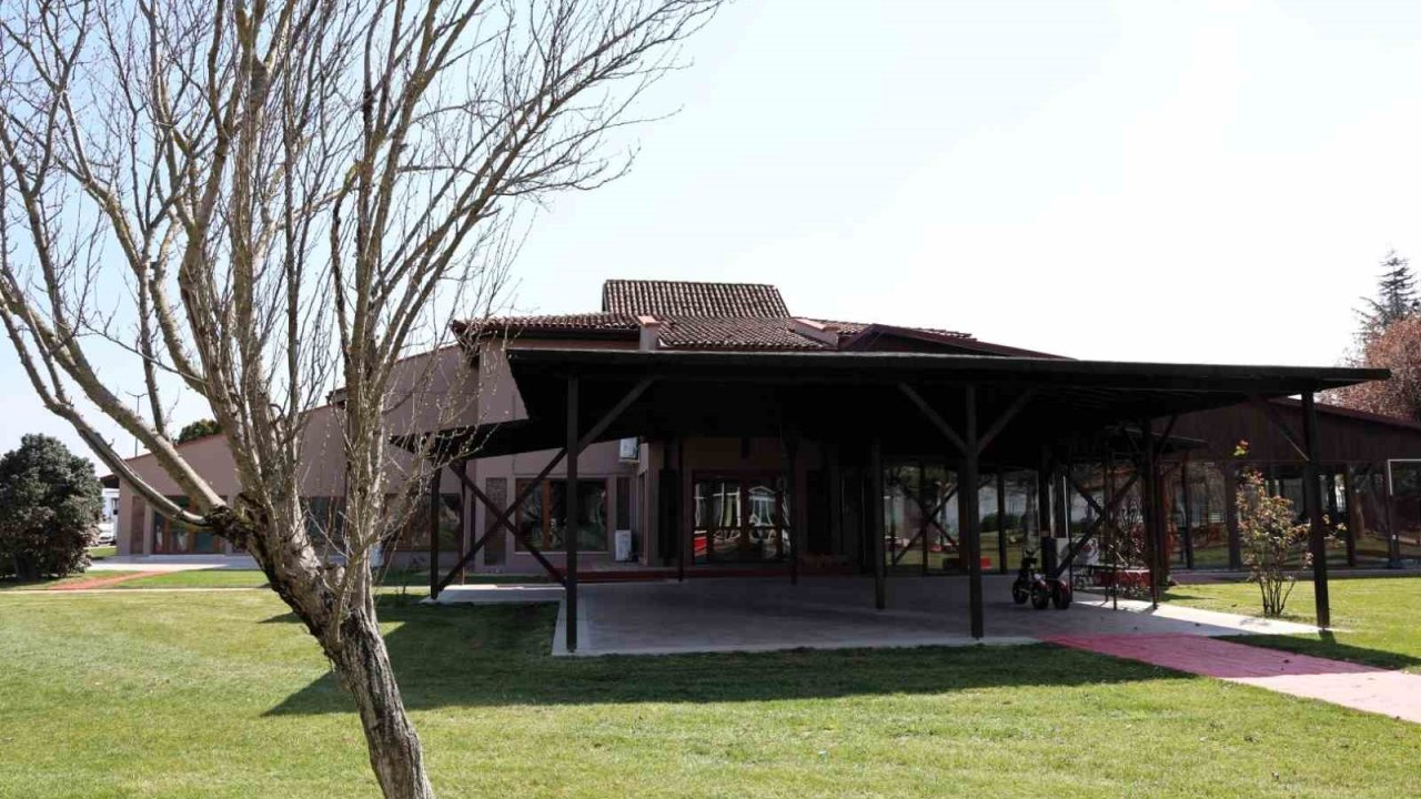 Kadınlar "Ana Kafe" ile hem öğrenecek hem üretecek