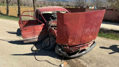 Kastamonu’da iki otomobil çarpıştı: 3 yaralı