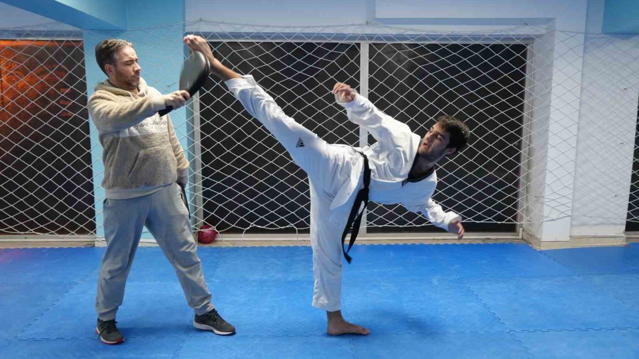Kilo vermek için başladı, şimdi taekwondoda dünya şampiyonu olmayı istiyor