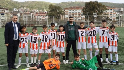 Körfez’de 23 Nisan futbol turnuvasının şampiyonu Atatürk Ortaokulu oldu