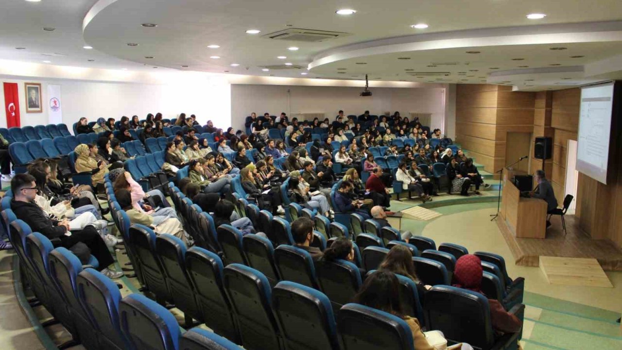 OMÜ’de öğrencilere kütüphane kullanıcı eğitimi desteği