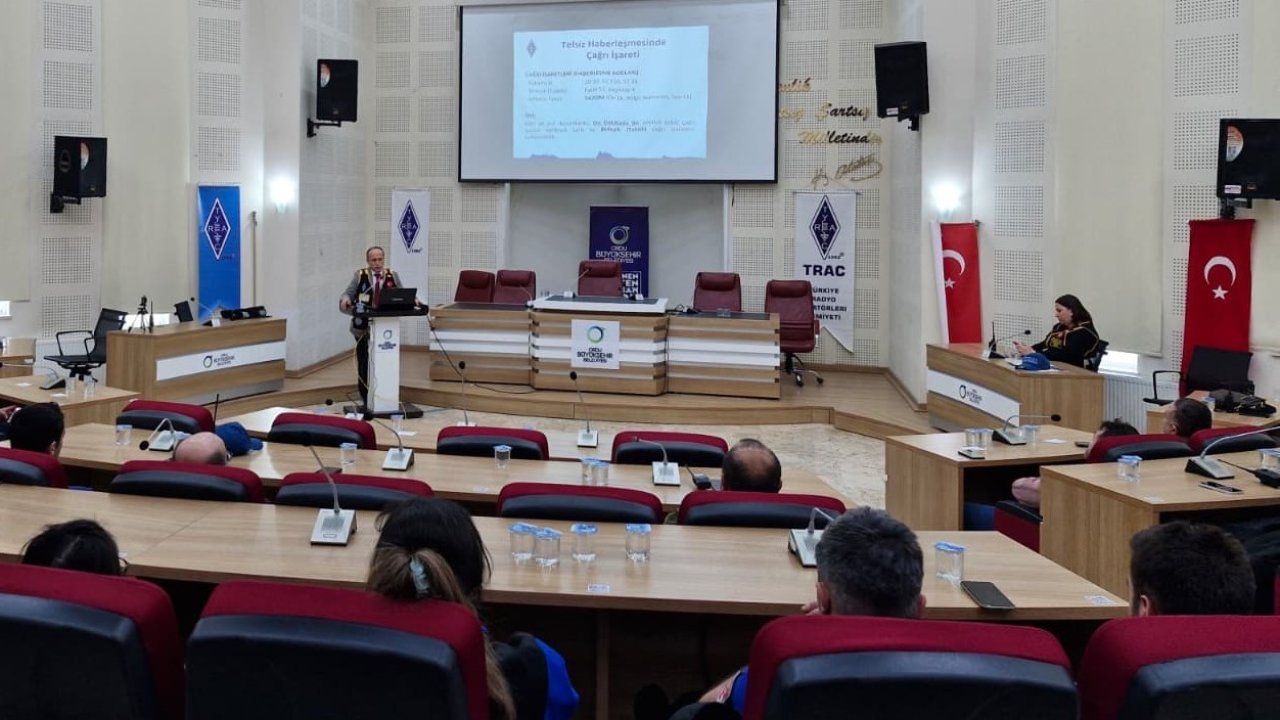 Ordu’da ‘Afet Haberleşmesi ve Telsiz Kullanımı’ konferansı