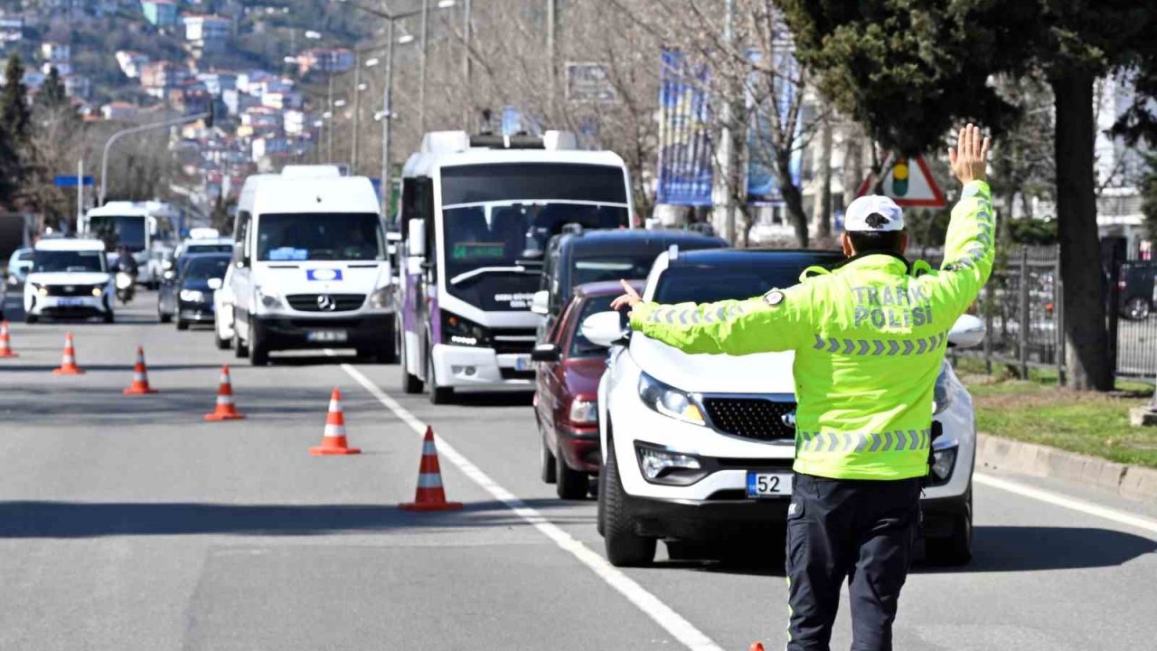 Ordu’da bir haftada 17 binden fazla araç ve sürücüsü denetlendi
