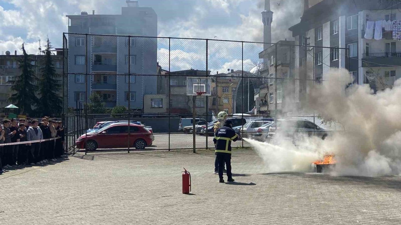 Ordu’da liseli öğrencilere hayat kurtaran yangın tatbikatı