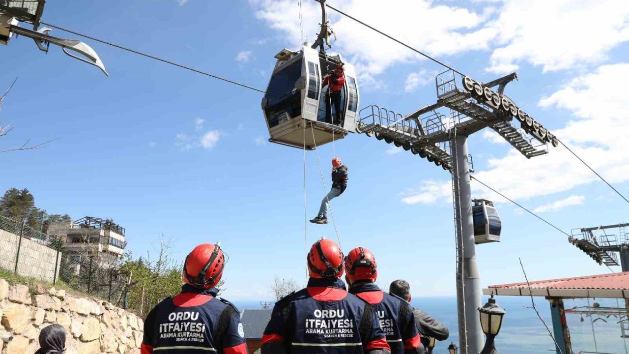 Ordu’da teleferik hattında kurtarma tatbikatı
