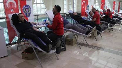 Polis Haftası: 181. yıla 181 ünite kan bağışı