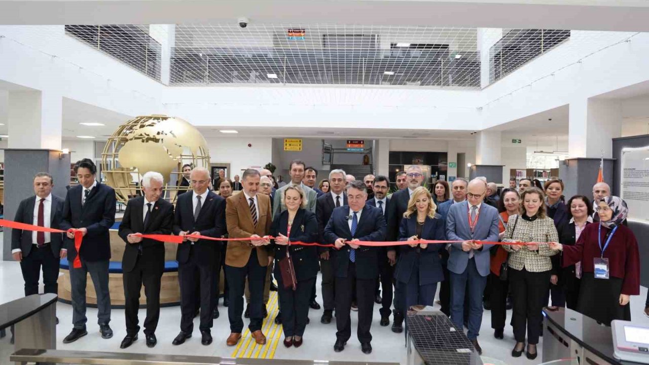 Prof. Dr. Durmuş Günay Kütüphanesi öğrenci ve akademisyenlerin hizmetine açıldı