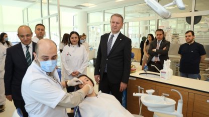 Rektör Baş: "Diş Hekimliği Fakültesi’nde yürütülen çalışmalar memnuniyet verici düzeyde"