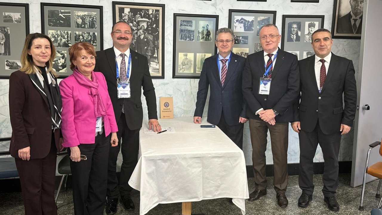 Rektör Hacımüftüoğlu, Avrupa Üniversiteler Birliği Konferansında stratejik anlaşmalara imza attı