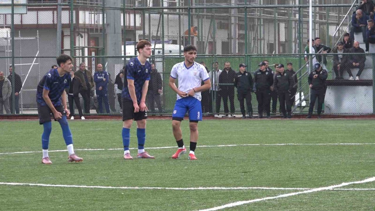 Rize U18 finali hükmen değil, sahada tamamlandı