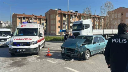 Samsun Şehir Hastanesi kavşağında yine kaza: 4 yaralı