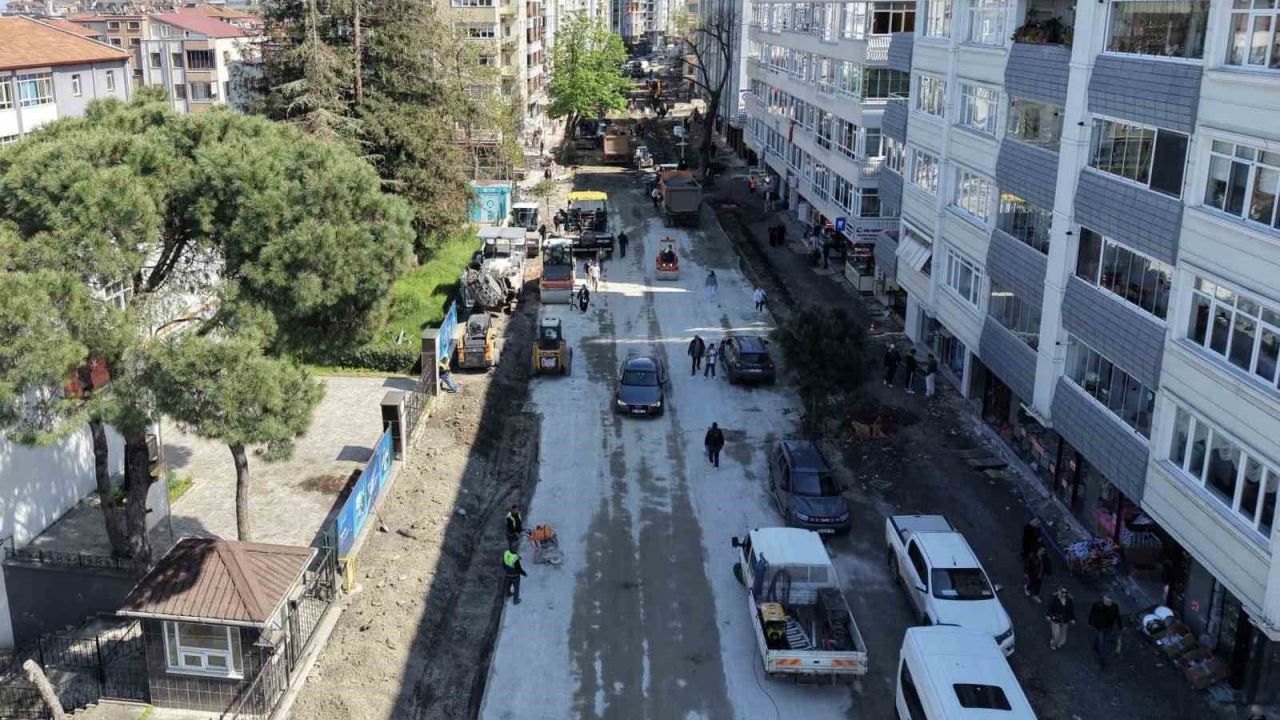 Samsun’da yol ve kaldırımlar yenileniyor