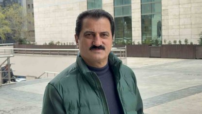 Samsunlu türkücü Tatlıses’e benzerliğiyle ilgi odağı oldu