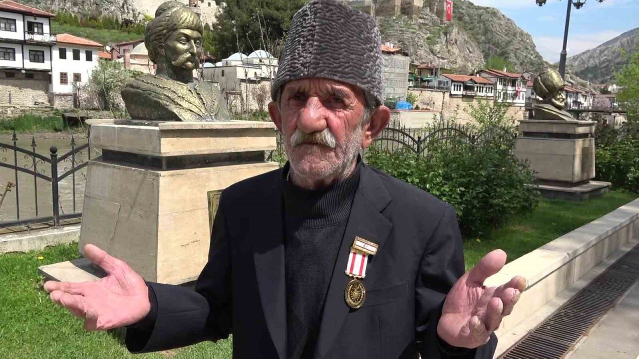 Sattığı keçilerinin parasını alamayan yaşlı adam, sağlığından da oldu