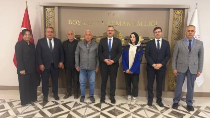 Sinoplu genç kız, azmiyle yılın çırağı olmaya aday