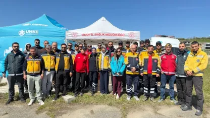 Sinop’ta ambulans sürücülerine havalimanında eğitim