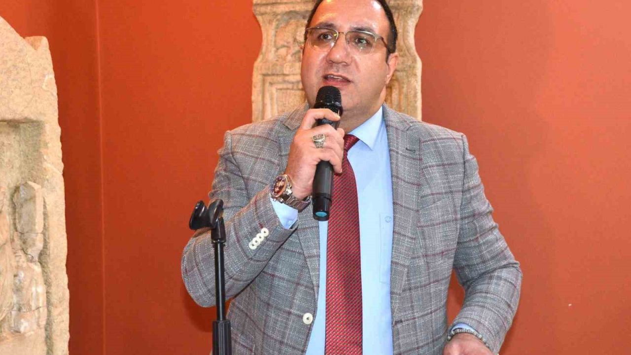 Sinop’ta ’Gelincik Lahdi’ konferansı ve sergisi