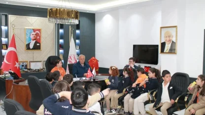 Sinop’ta öğrenciler devlet kurumlarının işleyişini yerinde öğrendi