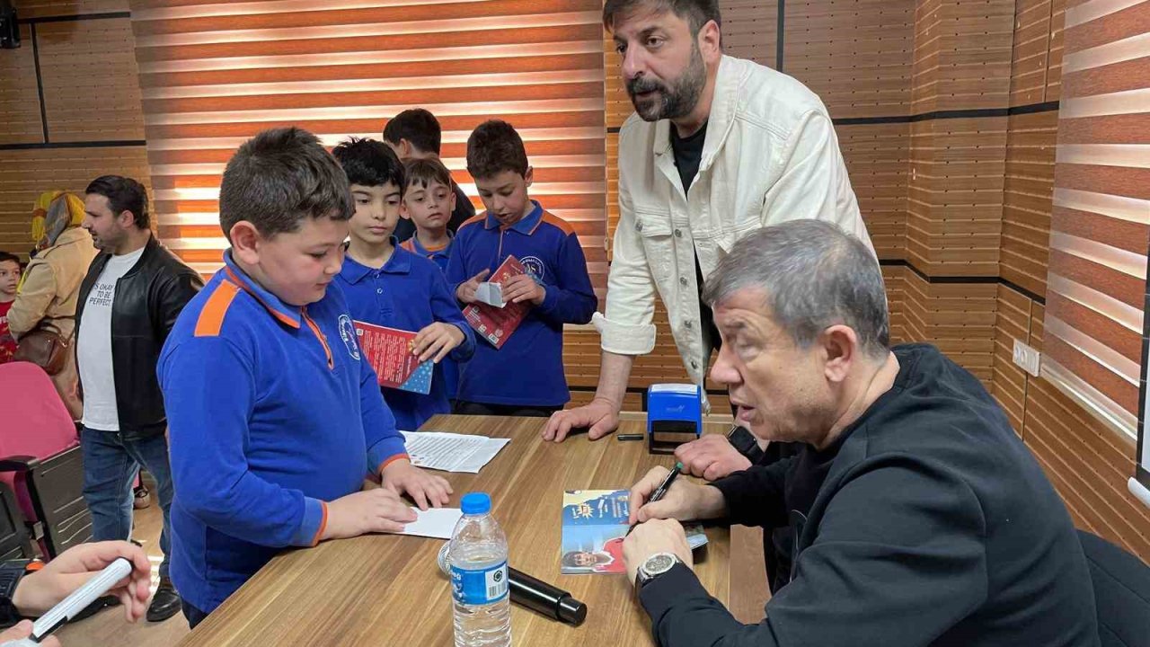 Tanju Çolak öğrencilerle buluştu: "Disiplin ve mücadele başarıyı getirir"