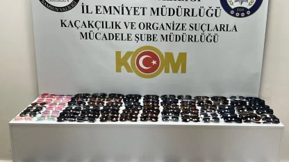 Tekkeköy’de kaçak gözlük operasyonu
