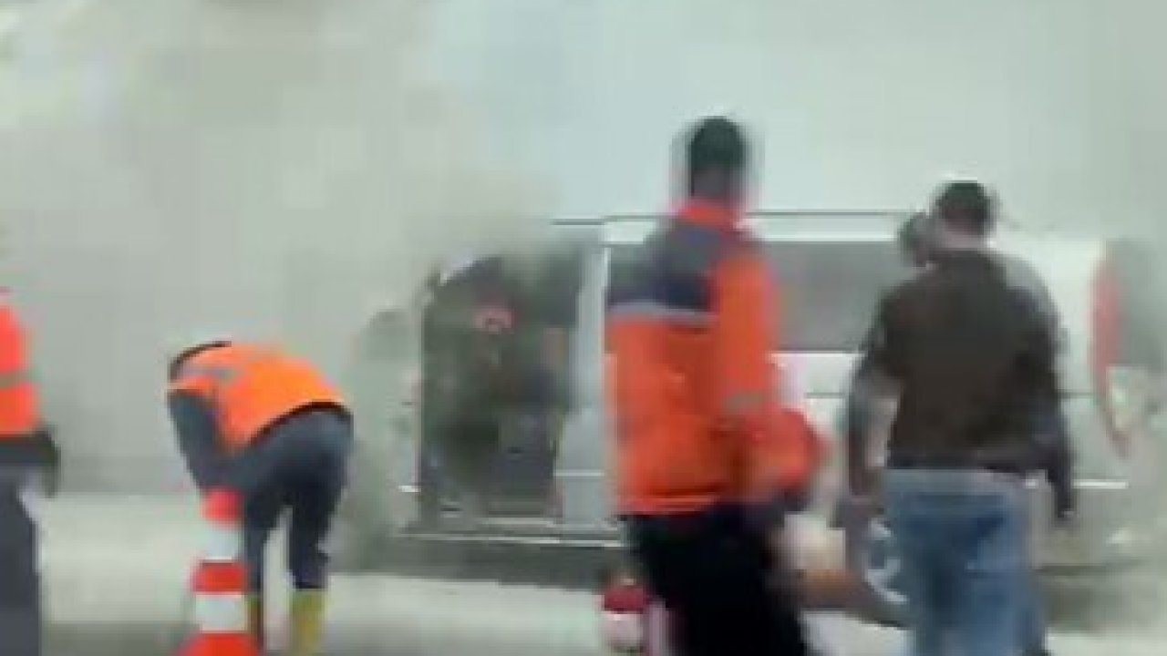 TEM’de minibüs yangını