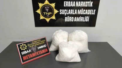 Tır dorsesindeki hasarlı araçta  2.7 kilo uyuşturucu ele geçirildi