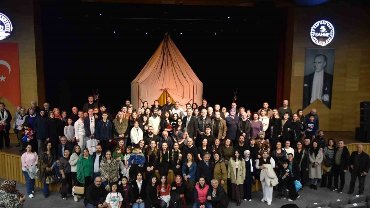 Tiyatro tutkunları Atakum’da buluştu