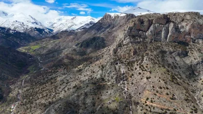 Torul’un gizemli su kaynakları: Gülaçar köyünde mevsimsel doğa olayı