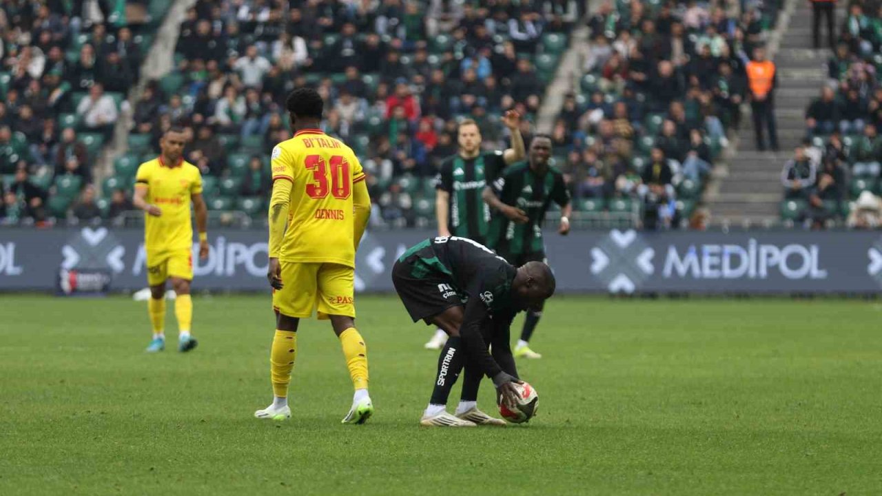 Trendyol Süper Lig: Kocaelispor: 1 - Göztepe:1 (Maç sonucu)