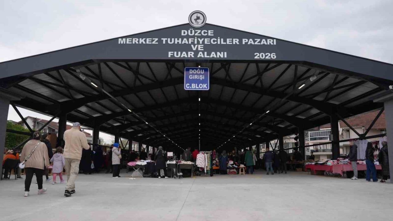 Tuhafiyeciler temiz ve nezih pazaryerine kavuştu