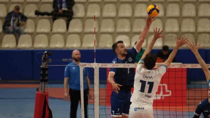 TVF Erkekler Voleybol 1. Ligi Yarı Finali: Kocaeli Büyükşehir Belediye Kağıtspor: 4 - Arkasspor: 1