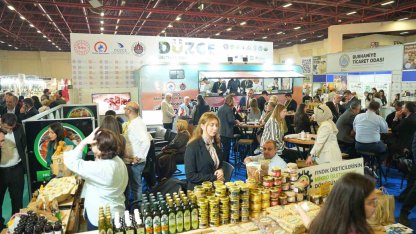 Uluslararası yöresel ürünler fuarında Düzce standına büyük ilgi