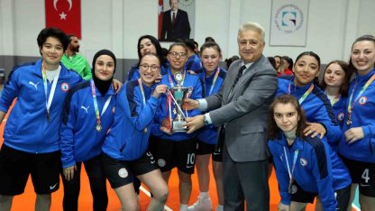 ÜNİLİG’de kupa sahiplerini buldu