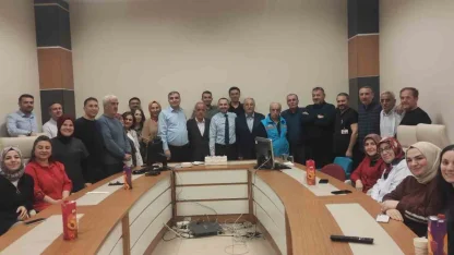 Vezirköprü’de emekliye ayrılan hastane çalışanlarına veda