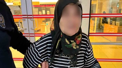 Yaşlı kadın, kendisine terlik atan yeğenini bıçakladı