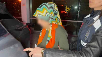 Yeni doğan bebeğini çöpe atan kadın ifadesini değiştirdi: Savcılıkta "Canlı doğdu", mahkemede "Ölü doğdu" dedi