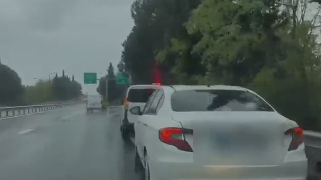 2 araç, 2 tutuklama, 44 ruhsatsız tabanca: İstanbul’dan Yozgat’a teslimata Sakarya’da engel olundu