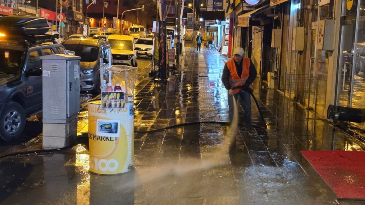Ardahan’da Belediyeden bahar temizliği