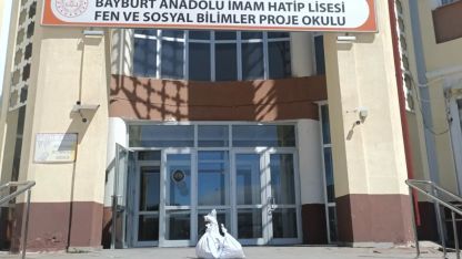 Bayburt Anadolu İHL öğrencileri 55 kilogram atık pil topladı