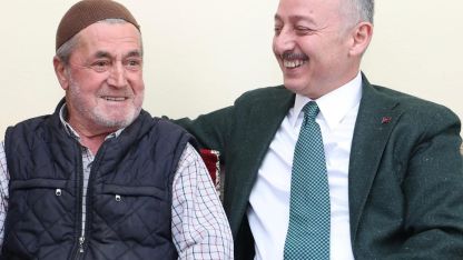 Büyükakın’dan Cavit dedeyi sevindiren sürpriz