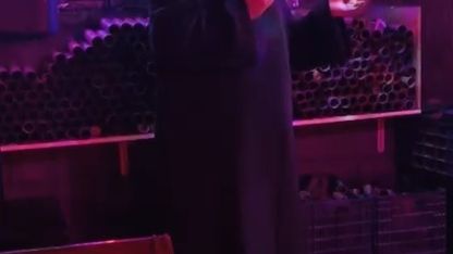 Eğlence mekanına girip ahireti anlattı