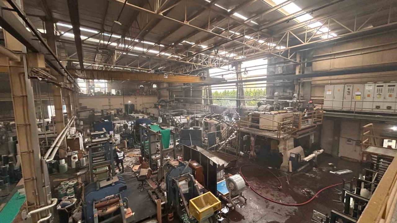Fabrikanın buhar kazanı patladı, ortalık savaş alanına döndü: 1’i ağır 8 yaralı