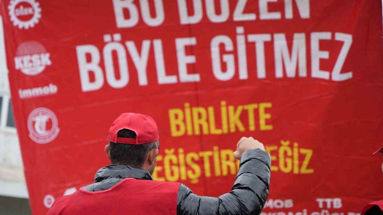 İşçi ve emeğin kenti Kocaeli’de 1 Mayıs halaylarla kutlandı