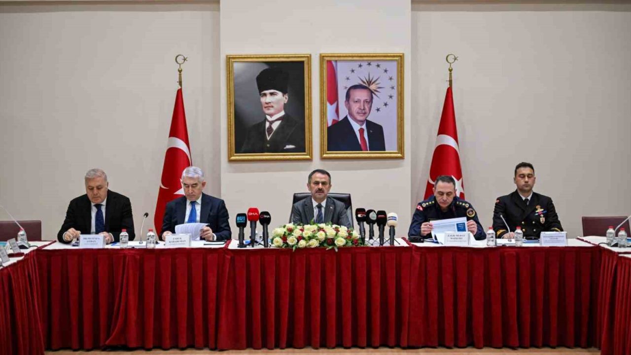 Kocaeli’de bir ayda 77 bin sürücüye trafik cezası kesildi