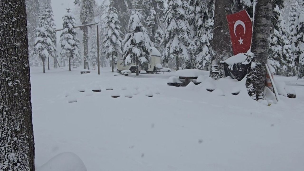 Mayıs ayında 60 santimetre kar yağdı