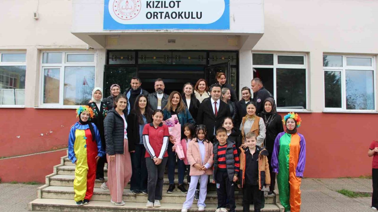 MYO’nun Bir Kitap Bir Gülümseme kampanyası kalplere dokundu