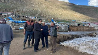 Susuz’da taşkın alarmı: Kaymakam Tutal riskli bölgelerde inceleme yaptı
