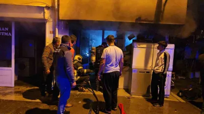 Zonguldak’ta iş yeri çıkan yangında kullanılmaz hale geldi